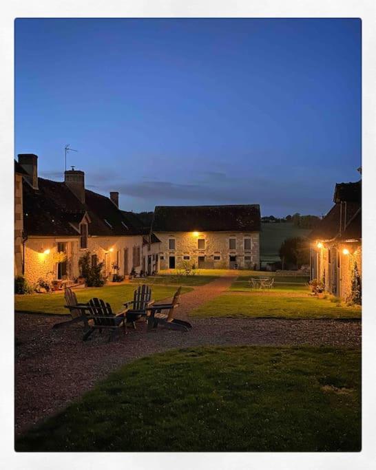 Вилла Domaine De Ronsard Dame-Marie  Экстерьер фото